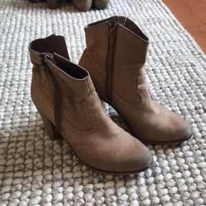 Rebel Boots